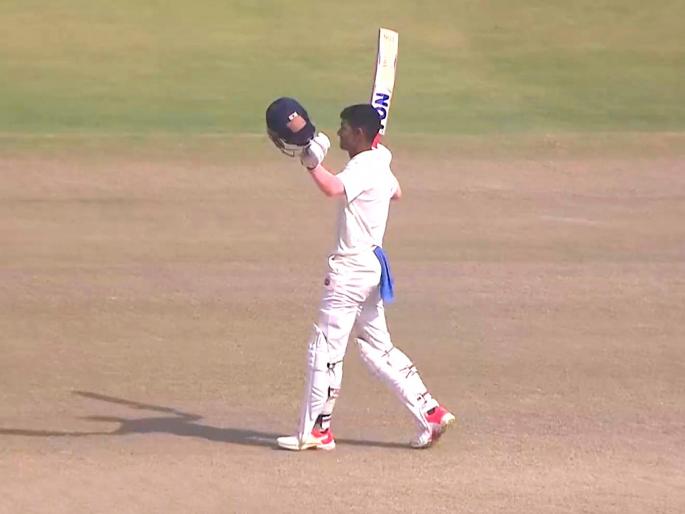 Yash Dhull becomes third Indian cricketer to score century in each innings on Ranji Trophy debut Virat Kohli Rohit Sharma Sachin Tendulkar | Yash Dhull Ranji Trophy : यश धूलने केला विराट कोहली, सचिन तेंडुलकर अन् रोहित शर्मालाही न जमलेला पराक्रम; पदार्पणातच गाजवलं 'रणजी'चं मैदान