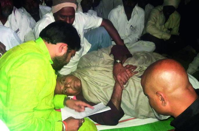 Yashwant Sinha, Tupkar and farmers protesters arrested | यशवंत सिन्हा, तुपकरांसह शेतकरी आंदोलकांना अटक Yashwant Sinha, Tupkar and farmers protesters arrested | यशवंत सिन्हा, तुपकरांसह शेतकरी आंदोलकांना अटक