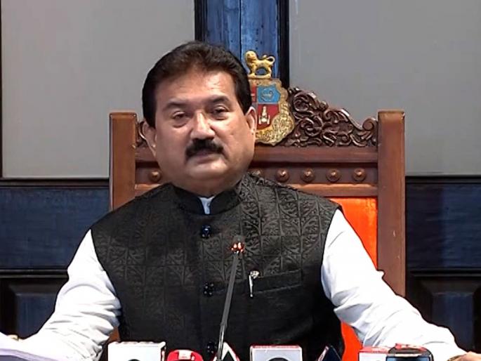 Central government's complaint to register a case against Yashwant Jadhav, letter from the Ministry of Corporate Affairs to the Mumbai Police | यशवंत जाधव यांच्यावर गुन्हा नाेंदविण्यासाठी केंद्र सरकारची तक्रार, कॉर्पोरेट कार्य मंत्रालयाचे मुंबई पोलिसांना पत्र Central government's complaint to register a case against Yashwant Jadhav, letter from the Ministry of Corporate Affairs to the Mumbai Police | यशवंत जाधव यांच्यावर गुन्हा नाेंदविण्यासाठी केंद्र सरकारची तक्रार, कॉर्पोरेट कार्य मंत्रालयाचे मुंबई पोलिसांना पत्र