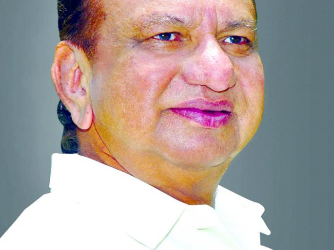 Yashwantrao Gadak is in trouble with politics: | राजकारणात प्रामाणिकपणाचा त्रास होतो : यशवंतराव गडाख Yashwantrao Gadak is in trouble with politics: | राजकारणात प्रामाणिकपणाचा त्रास होतो : यशवंतराव गडाख