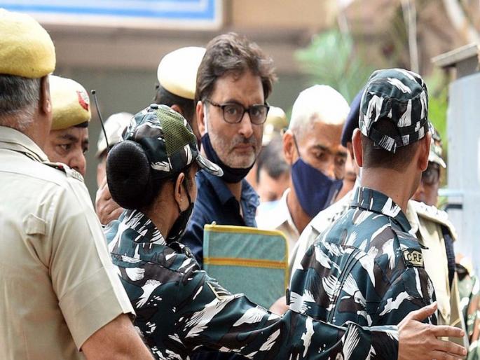 yasin malik terror funding case india condemns oic iphrc remarks on court decision | Yasin Malik : यासिन मलिकच्या शिक्षेवर इस्लामिक देशांची प्रतिक्रिया; भारत म्हणाला, “…प्रयत्नही करू नका”