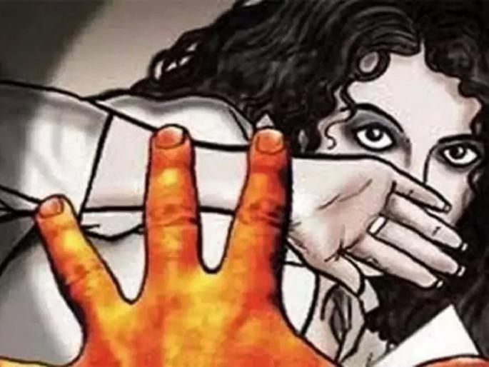 married woman abducted at knifepoint, forced the next day; Crime against three | चाकूच्या धाकावर विवाहितेचे अपहरण, दुसऱ्या दिवशी बळजबरी; तिघांविरुद्ध गुन्हा married woman abducted at knifepoint, forced the next day; Crime against three | चाकूच्या धाकावर विवाहितेचे अपहरण, दुसऱ्या दिवशी बळजबरी; तिघांविरुद्ध गुन्हा