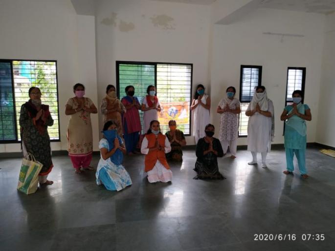 Yoga Day Special: Yogasadhana will be held at home | योग दिन विशेष : योगसाधना चराचरात, होणार घराघरात Yoga Day Special: Yogasadhana will be held at home | योग दिन विशेष : योगसाधना चराचरात, होणार घराघरात