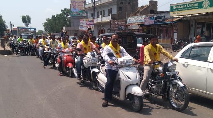 Motorcycles rally in Malegaon on the occasion of Yoga Day | योग दिनानिमित्त मालेगाव शहरात मोटारसायकल रॅली Motorcycles rally in Malegaon on the occasion of Yoga Day | योग दिनानिमित्त मालेगाव शहरात मोटारसायकल रॅली