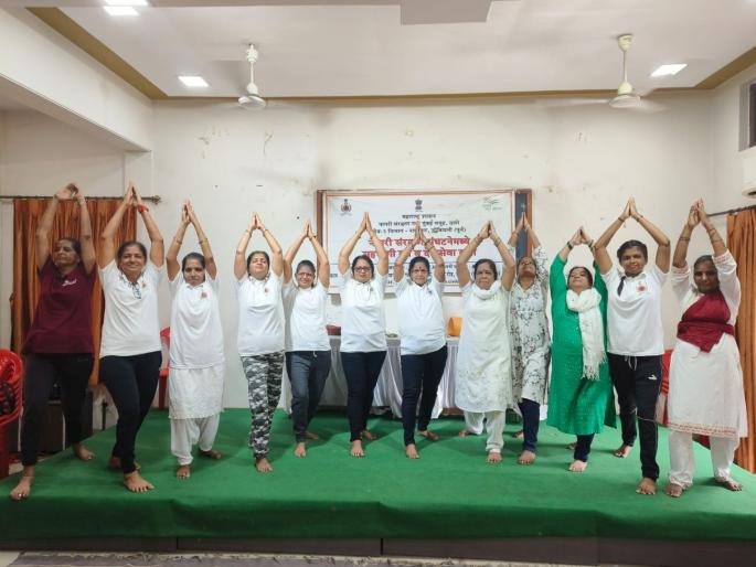 Organized Yoga Camp by Civil Defense Organization at Dombivli | नागरी संरक्षण संघटनेचे डोंबिवलीत योग शिबिराचे आयोजन
