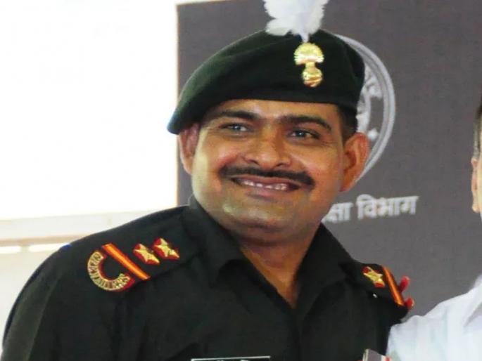 Kargil Vijay Diwas: The story of Yogendra Yadav, who defeated the enemy even after Seriously injuries | Kargil Vijay Diwas : यांच्या शौर्यासमोर मृत्यूही हरला; 15 गोळ्या झेलूनही शत्रूला मात देणाऱ्या योगेंद्र यादव यांची कहाणी Kargil Vijay Diwas: The story of Yogendra Yadav, who defeated the enemy even after Seriously injuries | Kargil Vijay Diwas : यांच्या शौर्यासमोर मृत्यूही हरला; 15 गोळ्या झेलूनही शत्रूला मात देणाऱ्या योगेंद्र यादव यांची कहाणी