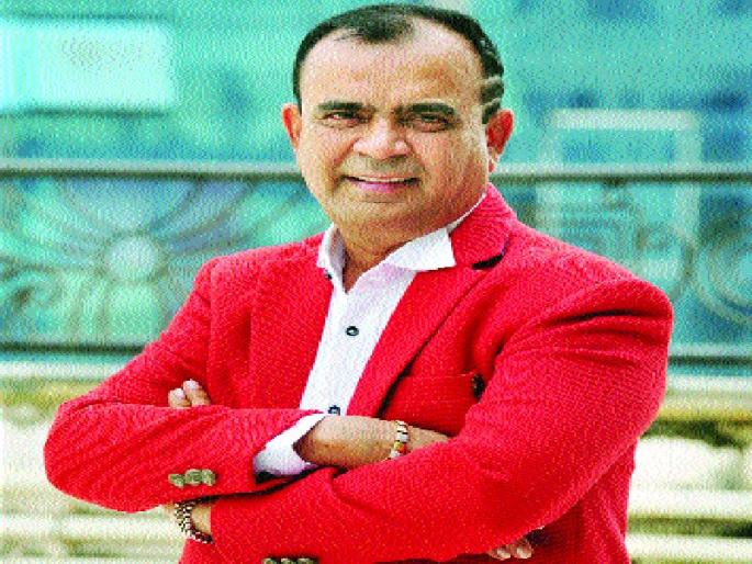 Turnover of 100 crores; Future is 'Bright' ... | १०० कोटींची उलाढाल; फ्युचर ‘ब्राइट’ आहे... Turnover of 100 crores; Future is 'Bright' ... | १०० कोटींची उलाढाल; फ्युचर ‘ब्राइट’ आहे...