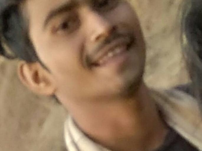 Malkapur: Baba's death on the spot! | मलकापूर : ओव्हरटेक करण्याच्या नादात युवकाचा जागीच मृत्यू! Malkapur: Baba's death on the spot! | मलकापूर : ओव्हरटेक करण्याच्या नादात युवकाचा जागीच मृत्यू!