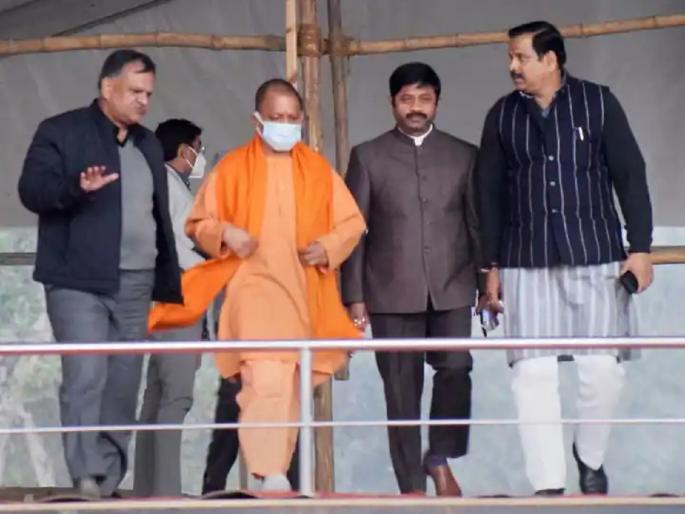 bjp prepares mega plan for yogi swearing in ceremony 1 lakh people expected to gather | योगींच्या शपथविधी सोहळ्यासाठी मेगा प्लॅन; साधू-संतांसह डॉक्टर, इंजिनीअर सहभागी होणार! bjp prepares mega plan for yogi swearing in ceremony 1 lakh people expected to gather | योगींच्या शपथविधी सोहळ्यासाठी मेगा प्लॅन; साधू-संतांसह डॉक्टर, इंजिनीअर सहभागी होणार!