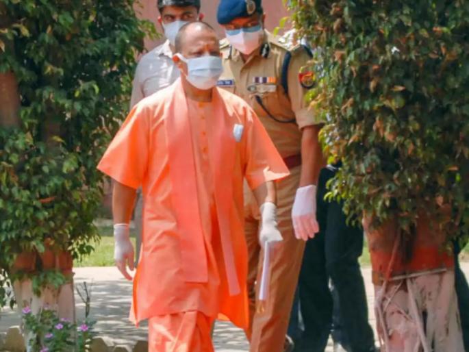 coronavirus cm yogi adityanath active ground zero district visit | CoronaVirus: योगी आदित्यनाथ मैदानात; १० दिवसांत ११ ठिकाणी दौरे, परिस्थितीचा घेतला आढावा coronavirus cm yogi adityanath active ground zero district visit | CoronaVirus: योगी आदित्यनाथ मैदानात; १० दिवसांत ११ ठिकाणी दौरे, परिस्थितीचा घेतला आढावा