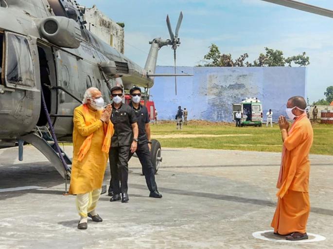 pm narendra modi praise yogi adityanath govt during visit at varanasi and siddhartha nagar in up | PM Narendra Modi: “योगी सरकार अतिशय संवेदनशील, हजारो मुलांचे प्राण वाचवले”; पंतप्रधान मोदींची स्तुतिसुमने pm narendra modi praise yogi adityanath govt during visit at varanasi and siddhartha nagar in up | PM Narendra Modi: “योगी सरकार अतिशय संवेदनशील, हजारो मुलांचे प्राण वाचवले”; पंतप्रधान मोदींची स्तुतिसुमने