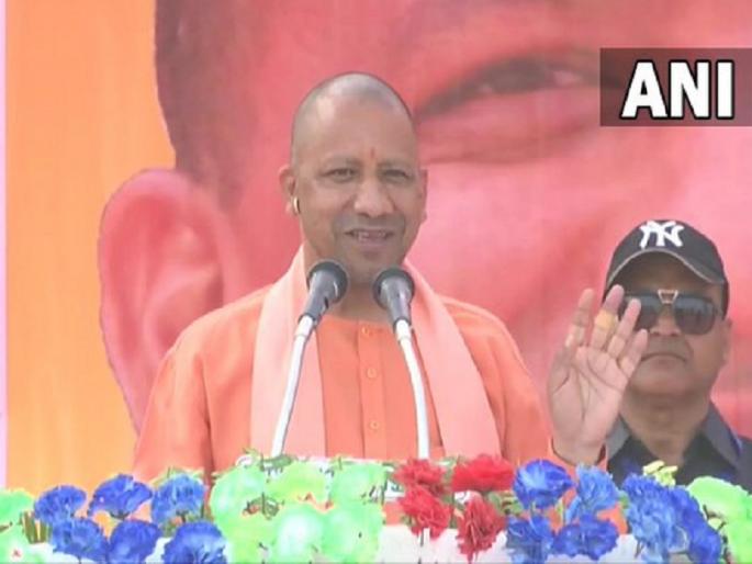 Yogi Adityanath to be sworn in after Holi; Tomorrow I will meet Narendra Modi, JP Nadda, sources said | होळीनंतर होणार योगींचा शपथविधी; उद्या नरेंद्र मोदी, जेपी नड्डा यांची भेट घेणार, सुत्रांची माहिती Yogi Adityanath to be sworn in after Holi; Tomorrow I will meet Narendra Modi, JP Nadda, sources said | होळीनंतर होणार योगींचा शपथविधी; उद्या नरेंद्र मोदी, जेपी नड्डा यांची भेट घेणार, सुत्रांची माहिती