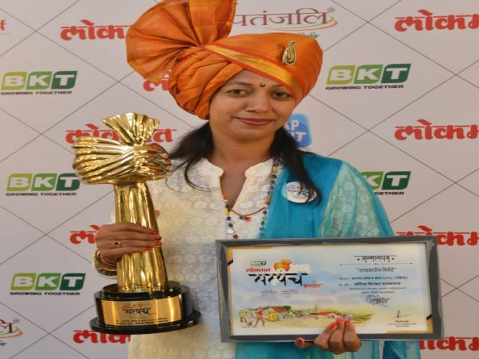 Lokmat Sarpanch Awards 2018: 'Lokmat Sarpanch of the Year' (Female) Honorary Yogita Gaikwad | Lokmat Sarpanch Awards 2018 : ‘लोकमत सरपंच ऑफ द इयर’ पुरस्काराच्या मानकरी योगिता गायकवाड Lokmat Sarpanch Awards 2018: 'Lokmat Sarpanch of the Year' (Female) Honorary Yogita Gaikwad | Lokmat Sarpanch Awards 2018 : ‘लोकमत सरपंच ऑफ द इयर’ पुरस्काराच्या मानकरी योगिता गायकवाड