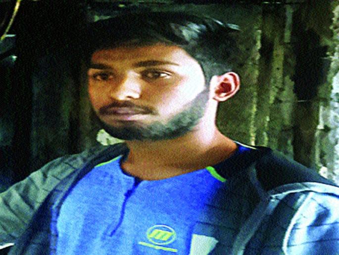 Youth saved lives of 25 lives | तरुणाने वाचविले २५ जणांचे जीव Youth saved lives of 25 lives | तरुणाने वाचविले २५ जणांचे जीव