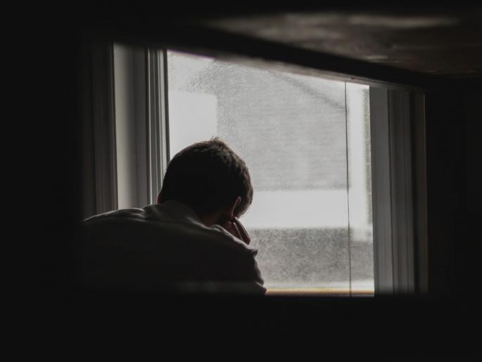 Young man stripped naked and beaten; Video taken, attempted murder by shooting from pistol, incident in Kondhwa area | तरुणाला विवस्त्र करुन मारहाण; व्हिडिओ काढला, पिस्तुलातून गोळी झाडून खुनाचा प्रयत्न, कोंढवा भागातील घटना Young man stripped naked and beaten; Video taken, attempted murder by shooting from pistol, incident in Kondhwa area | तरुणाला विवस्त्र करुन मारहाण; व्हिडिओ काढला, पिस्तुलातून गोळी झाडून खुनाचा प्रयत्न, कोंढवा भागातील घटना