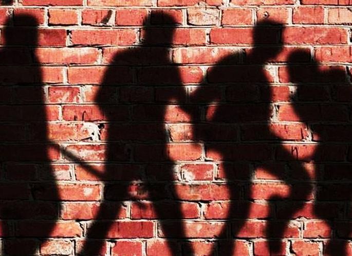 Young! | तरुणाईला सावरा!