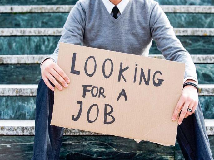 Engineers take out | इंजिनिअर्सचा लोंढा Engineers take out | इंजिनिअर्सचा लोंढा