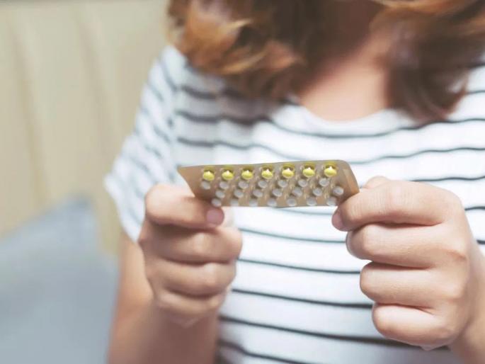 Taking pills to delay periods may cause serious health problem | प्लॅनिंग बोंबलेल म्हणून पाळी पुढे करण्याच्या गोळ्या घेत असाल, तर 'या' गंभीर समस्यांचे व्हाल शिकार! Taking pills to delay periods may cause serious health problem | प्लॅनिंग बोंबलेल म्हणून पाळी पुढे करण्याच्या गोळ्या घेत असाल, तर 'या' गंभीर समस्यांचे व्हाल शिकार!