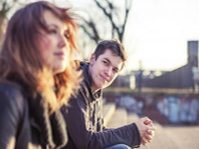 Things that go through mans mind when he sees beautiful lady | तुम्हाला माहितही नसतील,सुंदर स्त्रियांना पाहून पुरूषांच्या मनात येतात 'या' ८ गोष्टी! Things that go through mans mind when he sees beautiful lady | तुम्हाला माहितही नसतील,सुंदर स्त्रियांना पाहून पुरूषांच्या मनात येतात 'या' ८ गोष्टी!