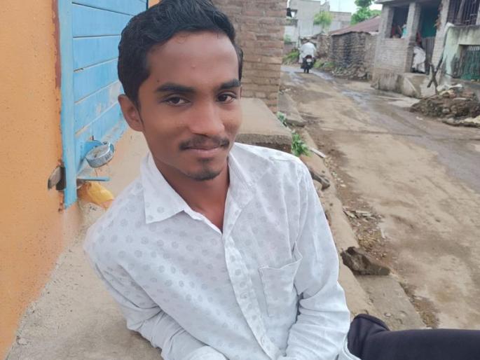 A 22-year-old youth who went to wash oxen drowned | बैल धुण्यासाठी गेलेल्या २२ वर्षीय तरुणाचा पाण्यात बुडून मृत्यू A 22-year-old youth who went to wash oxen drowned | बैल धुण्यासाठी गेलेल्या २२ वर्षीय तरुणाचा पाण्यात बुडून मृत्यू