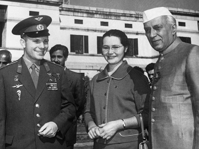 Celebrating the 60th anniversary of Yuri Gagarin’s Spaceflight and visit to Ceylon | युरी गागारीन यांच्या अंतराळ उड्डाणाचा हीरक महोत्सव, अंतराळात पाऊल ठेवणारे पहिले मानव Celebrating the 60th anniversary of Yuri Gagarin’s Spaceflight and visit to Ceylon | युरी गागारीन यांच्या अंतराळ उड्डाणाचा हीरक महोत्सव, अंतराळात पाऊल ठेवणारे पहिले मानव
