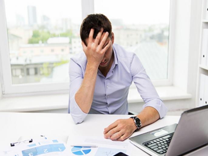 After you pay 5 thousand you will get 1 laptop young man lost half a lakh | "तुम्ही ५ हजार भरल्यानंतर १ लॅपटॉप फ्री मिळणार..." मोहापायी तरुणाने गमावले सव्वा लाख After you pay 5 thousand you will get 1 laptop young man lost half a lakh | "तुम्ही ५ हजार भरल्यानंतर १ लॅपटॉप फ्री मिळणार..." मोहापायी तरुणाने गमावले सव्वा लाख