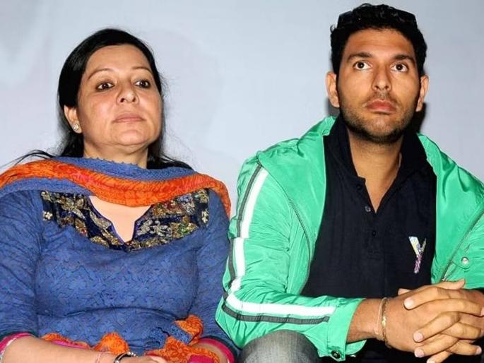 Yuvraj singh mother shabnam singh receives threat calls messages extortion case accused woman arrested by police | "गपचूप ४० लाख रूपये द्या नाहीतर..."; क्रिकेटपटू युवराज सिंगच्या आईला धमकीचे फोन, मेसेज Yuvraj singh mother shabnam singh receives threat calls messages extortion case accused woman arrested by police | "गपचूप ४० लाख रूपये द्या नाहीतर..."; क्रिकेटपटू युवराज सिंगच्या आईला धमकीचे फोन, मेसेज