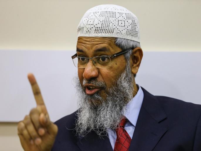 Zakir Naik Row: 'Zakir Naik is wanted in India, don't give him entry', India pleads with Oman | Zakir Naik Row: 'झाकिर नाईक वॉन्टेड आहे, त्याला एन्ट्री देऊ नका', भारताची ओमानला विनंती Zakir Naik Row: 'Zakir Naik is wanted in India, don't give him entry', India pleads with Oman | Zakir Naik Row: 'झाकिर नाईक वॉन्टेड आहे, त्याला एन्ट्री देऊ नका', भारताची ओमानला विनंती