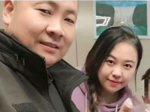 father quit job as police officer learns law becomes lawyer to get justice for son | बापमाणूस! लेकासाठी वडिलांनी सोडली पोलिसाची नोकरी; वकील बनून देताहेत लढा father quit job as police officer learns law becomes lawyer to get justice for son | बापमाणूस! लेकासाठी वडिलांनी सोडली पोलिसाची नोकरी; वकील बनून देताहेत लढा