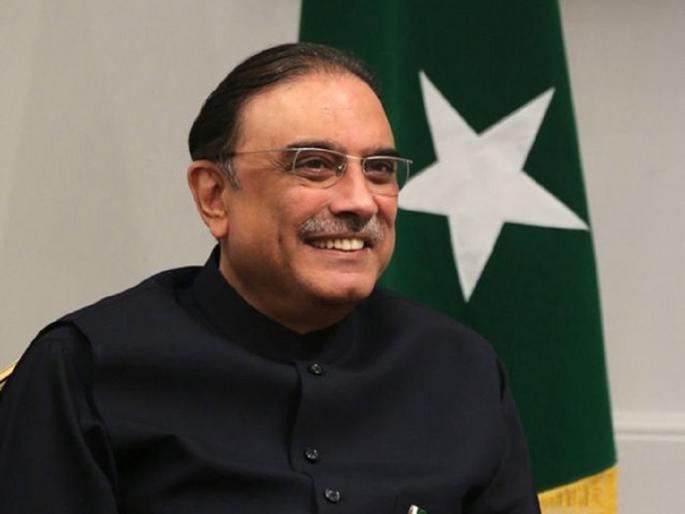 Asif Ali Zardari talks on Kashmir; talks of destroying India on Pakistan's Independence Day | आसिफ अली झरदारींनी काश्मीरबाबत ओकली गरळ; पाकिस्तानी स्वातंत्र्यदिनी भारताला तोडण्याची भाषा Asif Ali Zardari talks on Kashmir; talks of destroying India on Pakistan's Independence Day | आसिफ अली झरदारींनी काश्मीरबाबत ओकली गरळ; पाकिस्तानी स्वातंत्र्यदिनी भारताला तोडण्याची भाषा