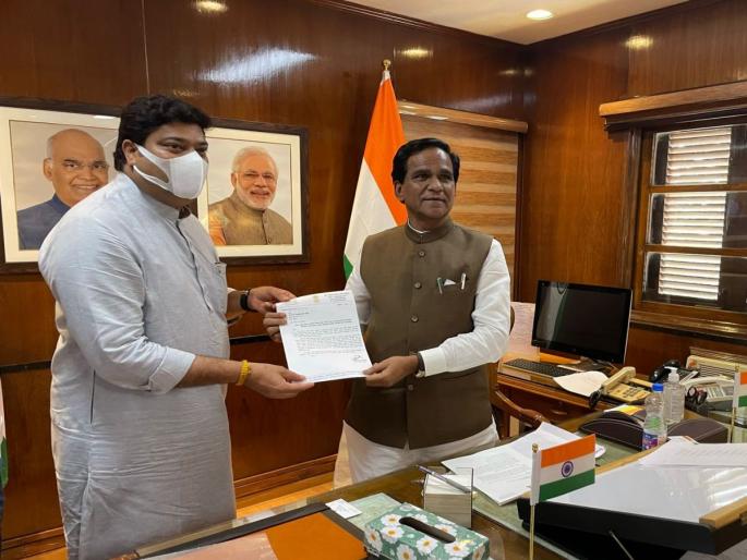 Prepare development plan of railway stations in MMRDA area; MNS MLA Raju patil letter to danve | MMRDA क्षेत्रातील मुंब्रा, दिवा, शहीड, टिटवाळा या रेल्वे स्थानकांचाही विकास होणार  Prepare development plan of railway stations in MMRDA area; MNS MLA Raju patil letter to danve | MMRDA क्षेत्रातील मुंब्रा, दिवा, शहीड, टिटवाळा या रेल्वे स्थानकांचाही विकास होणार