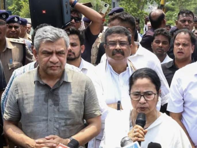 Cause of Balasore train accident understood; Railway Minister Ashwini Vaishnaw claim that the accident was not caused by 'Kavach' | बालासोर रेल्वे अपघाताचे कारण समजले; 'कवच'मुळे दुर्घटना झाली नसल्याचा रेल्वे मंत्र्यांचा दावा Cause of Balasore train accident understood; Railway Minister Ashwini Vaishnaw claim that the accident was not caused by 'Kavach' | बालासोर रेल्वे अपघाताचे कारण समजले; 'कवच'मुळे दुर्घटना झाली नसल्याचा रेल्वे मंत्र्यांचा दावा