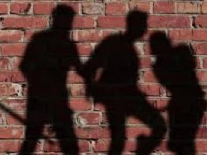 Clash between two groups in Udgir MIDC | उदगीर एमआयडीसीत दोन गटांत हाणामारी Clash between two groups in Udgir MIDC | उदगीर एमआयडीसीत दोन गटांत हाणामारी