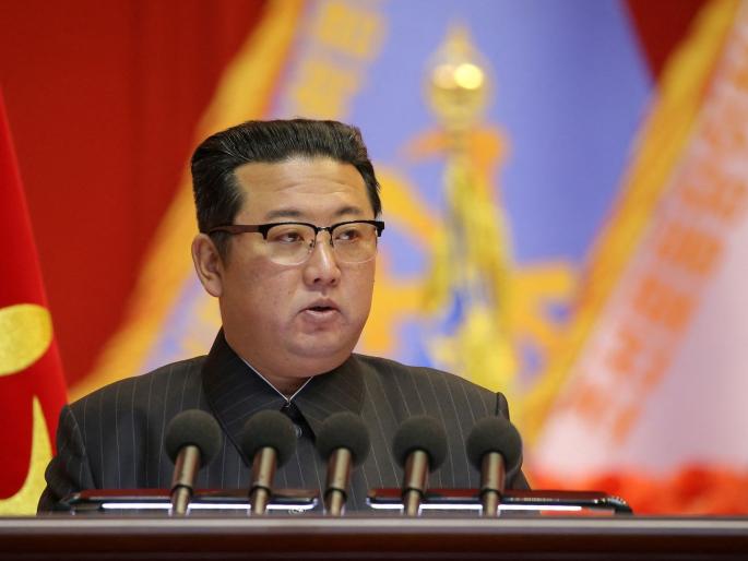 Kim Jong Un: Food shortage in the country! Kim Jong Un also less food; The face changed | Kim Jong Un: देशात अन्न धान्याची कमतरता! म्हणे किम जोंग उननेही खायचे कमी केले; चेहरा बदलला Kim Jong Un: Food shortage in the country! Kim Jong Un also less food; The face changed | Kim Jong Un: देशात अन्न धान्याची कमतरता! म्हणे किम जोंग उननेही खायचे कमी केले; चेहरा बदलला