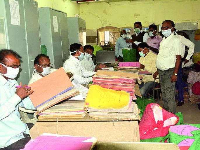 Akola Zilla Parandas 'Fever' to Zilla Parishad | अकोला जिल्हा परिषदेला ‘झीरो पेंडन्सी’चा ‘फिव्हर’!