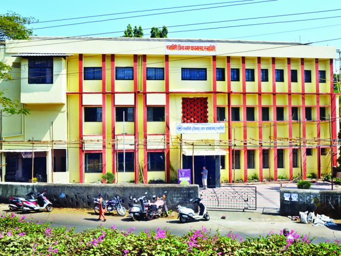 The city development alliance doubled in the election of the post of Mayor | नगराध्यक्षपदाच्या निवडणुकीत शहर विकास आघाडी दुभंगली The city development alliance doubled in the election of the post of Mayor | नगराध्यक्षपदाच्या निवडणुकीत शहर विकास आघाडी दुभंगली