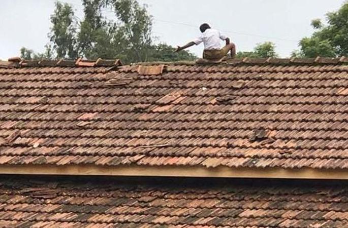 Damage to 63 Zilla Parishad properties in rural areas | ग्रामीण भागात जिल्हा परिषदेच्या ६३ मालमत्तांचे नुकसान