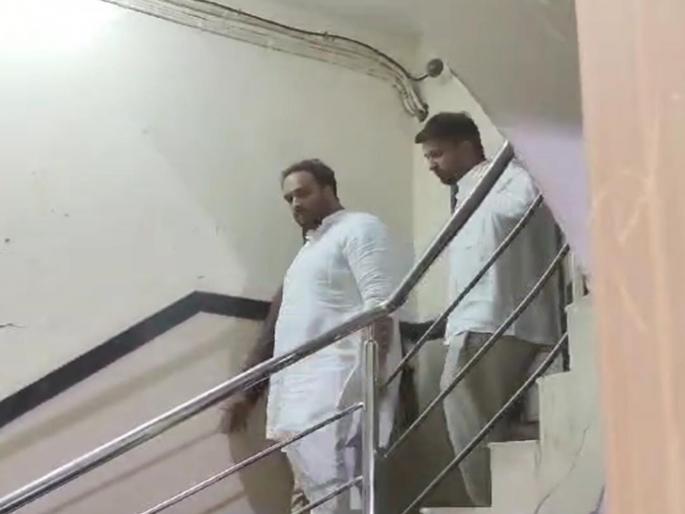 baba Siddique murder case Zeeshan Siddiqui met with the Joint Commissioner of Police what exactly was discussed | झिशान सिद्दिकी सहपोलीस आयुक्तांच्या भेटीला; नेमकी काय चर्चा झाली? baba Siddique murder case Zeeshan Siddiqui met with the Joint Commissioner of Police what exactly was discussed | झिशान सिद्दिकी सहपोलीस आयुक्तांच्या भेटीला; नेमकी काय चर्चा झाली?