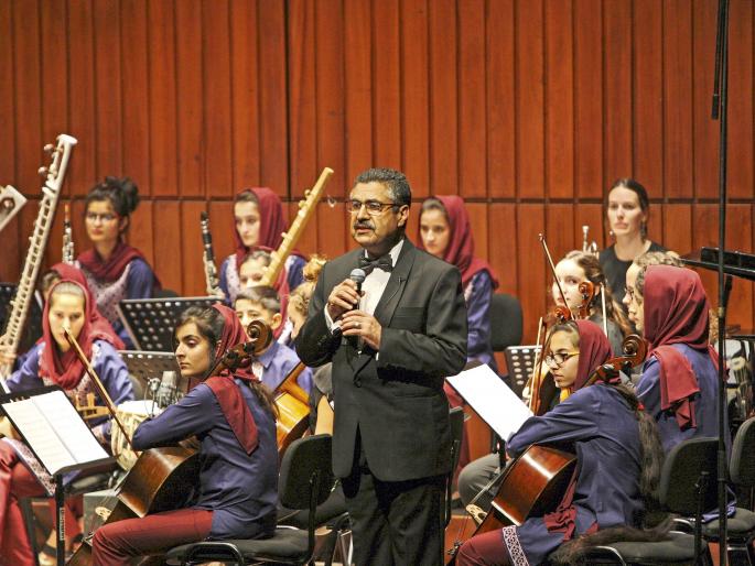 Zohra - The story of the Afghan girl's struggle.. | जोहरा- अफगाणी तरुणींच्या संघर्षाची कहाणी.. Zohra - The story of the Afghan girl's struggle.. | जोहरा- अफगाणी तरुणींच्या संघर्षाची कहाणी..