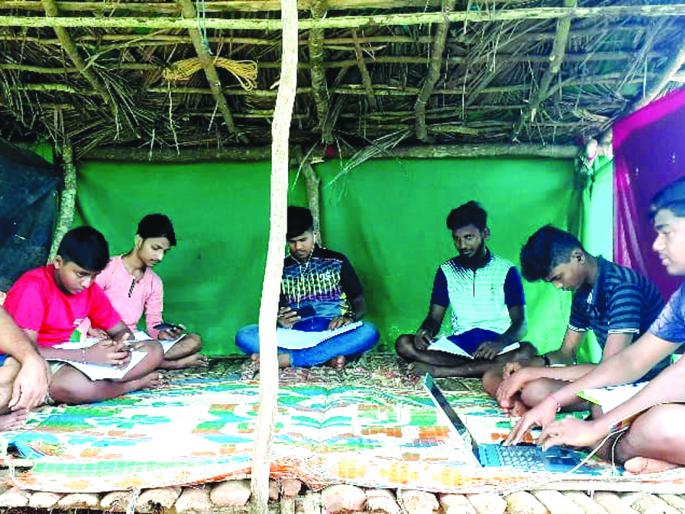 In this hut my: Kudal-Andurle village not reachable | या झोपडीत माझ्या : कुडाळ-आंदुर्ले गाव नॉट रिचेबल In this hut my: Kudal-Andurle village not reachable | या झोपडीत माझ्या : कुडाळ-आंदुर्ले गाव नॉट रिचेबल