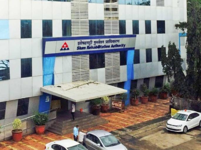 Loan taken, jewelry sold, but no house and no rent as Slum Rehabilitation Authority Announcements are baseless | कर्ज काढले, दागिने विकले, पण घरही नाही आणि भाडंही! झोपु प्राधिकरणाच्या घोषणा हवेतच.. Loan taken, jewelry sold, but no house and no rent as Slum Rehabilitation Authority Announcements are baseless | कर्ज काढले, दागिने विकले, पण घरही नाही आणि भाडंही! झोपु प्राधिकरणाच्या घोषणा हवेतच..