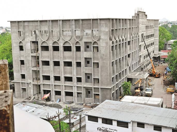 The new administrative building of Zilha Parishad Chhatrapati Sambhajinagar will be buzzing in July | छत्रपती संभाजीनगर जिल्हा परिषदेची नवीन प्रशासकीय इमारत पूर्णत्वाकडे, १०० कोटींवर खर्च The new administrative building of Zilha Parishad Chhatrapati Sambhajinagar will be buzzing in July | छत्रपती संभाजीनगर जिल्हा परिषदेची नवीन प्रशासकीय इमारत पूर्णत्वाकडे, १०० कोटींवर खर्च