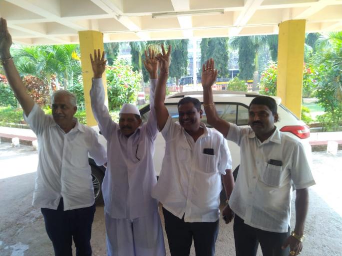 Bajrang Patil of the Congress, Zilla Parishad | जिल्हा परिषदेत सत्तांतर, अध्यक्षपदी काँग्रेसचे बजरंग पाटील, उपाध्यक्षपदी सतीश पाटील Bajrang Patil of the Congress, Zilla Parishad | जिल्हा परिषदेत सत्तांतर, अध्यक्षपदी काँग्रेसचे बजरंग पाटील, उपाध्यक्षपदी सतीश पाटील