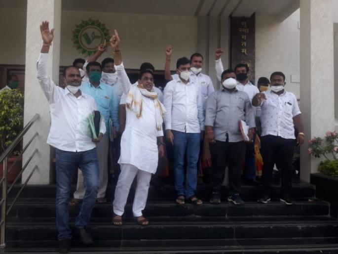 Nagpur Zilla Parishad: A colorful political Kalgitura on 'Corona' | नागपूर जिल्हा परिषद : ‘कोरोना’वरून रंगला राजकीय कलगीतुरा