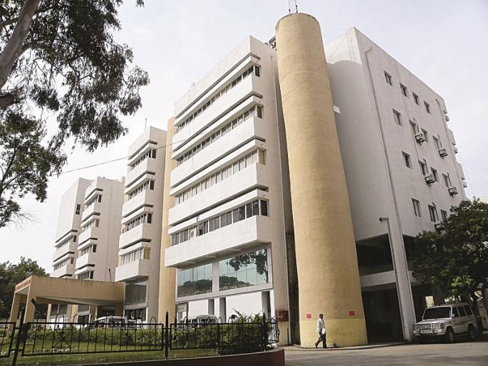 Sanitary napkin contract canceled | सॅनेटरी नॅपकीनचा ठेका रद्द Sanitary napkin contract canceled | सॅनेटरी नॅपकीनचा ठेका रद्द