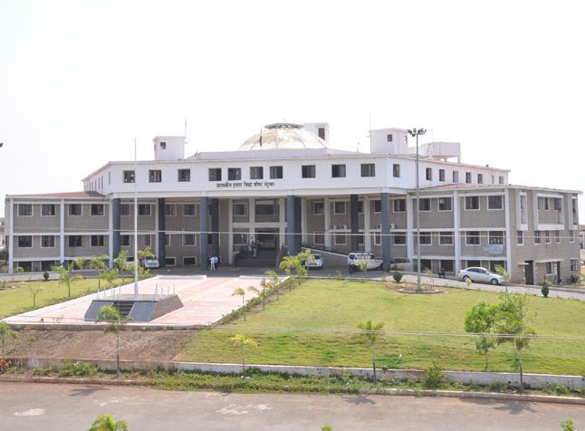 In the bogus teacher recruitment case, the excitement caused by the inquiry of the organizers | बोगस शिक्षक भरती प्रकरणी संस्थाचालकांच्या चौकशीमुळे खळबळ In the bogus teacher recruitment case, the excitement caused by the inquiry of the organizers | बोगस शिक्षक भरती प्रकरणी संस्थाचालकांच्या चौकशीमुळे खळबळ