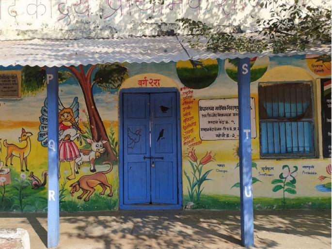 Why are schools in Corona free villages closed? Villagers, teachers, experts demanded to start | कोरोनामुक्त गावांतील शाळा बंद का ? गावकरी, शिक्षक, तज्ज्ञांनी केली सुरु करण्याची मागणी