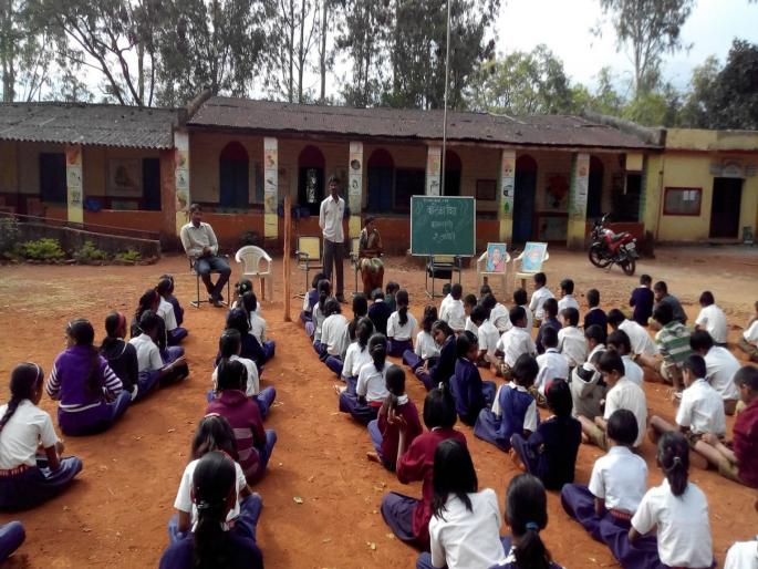 Integration of three schools in the district | जिल्ह्यातील तीन शाळांचे एकत्रीकरण; शालेय उपक्रम प्रभावीपणे राबविता येणार Integration of three schools in the district | जिल्ह्यातील तीन शाळांचे एकत्रीकरण; शालेय उपक्रम प्रभावीपणे राबविता येणार