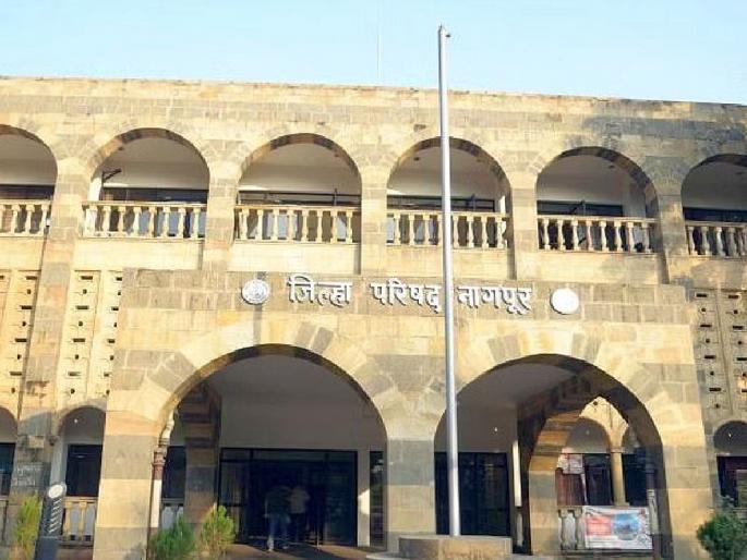 A loud mess in the Zilla Parishad Hall Nagpur; BJP members walk out supporting Nana Kamabale | झेडपीत राडा; कंभालेंनी अर्वाच्य भाषेत सुनावले, फाईल-माईक फेकून सभागृहातूनच निघून गेले A loud mess in the Zilla Parishad Hall Nagpur; BJP members walk out supporting Nana Kamabale | झेडपीत राडा; कंभालेंनी अर्वाच्य भाषेत सुनावले, फाईल-माईक फेकून सभागृहातूनच निघून गेले