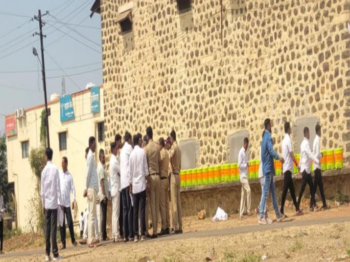 Pune ZP Election Result 2026 Tension in Bhigwan vote counting; No results in three hours, police intervention | Pune ZP Election Result 2026: भिगवण मतमोजणीत तणाव; तीन तासांत एकही निकाल नाही, पोलिसांचा हस्तक्षेप Pune ZP Election Result 2026 Tension in Bhigwan vote counting; No results in three hours, police intervention | Pune ZP Election Result 2026: भिगवण मतमोजणीत तणाव; तीन तासांत एकही निकाल नाही, पोलिसांचा हस्तक्षेप